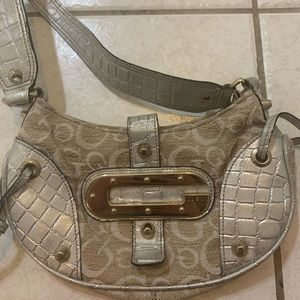 Guess purse